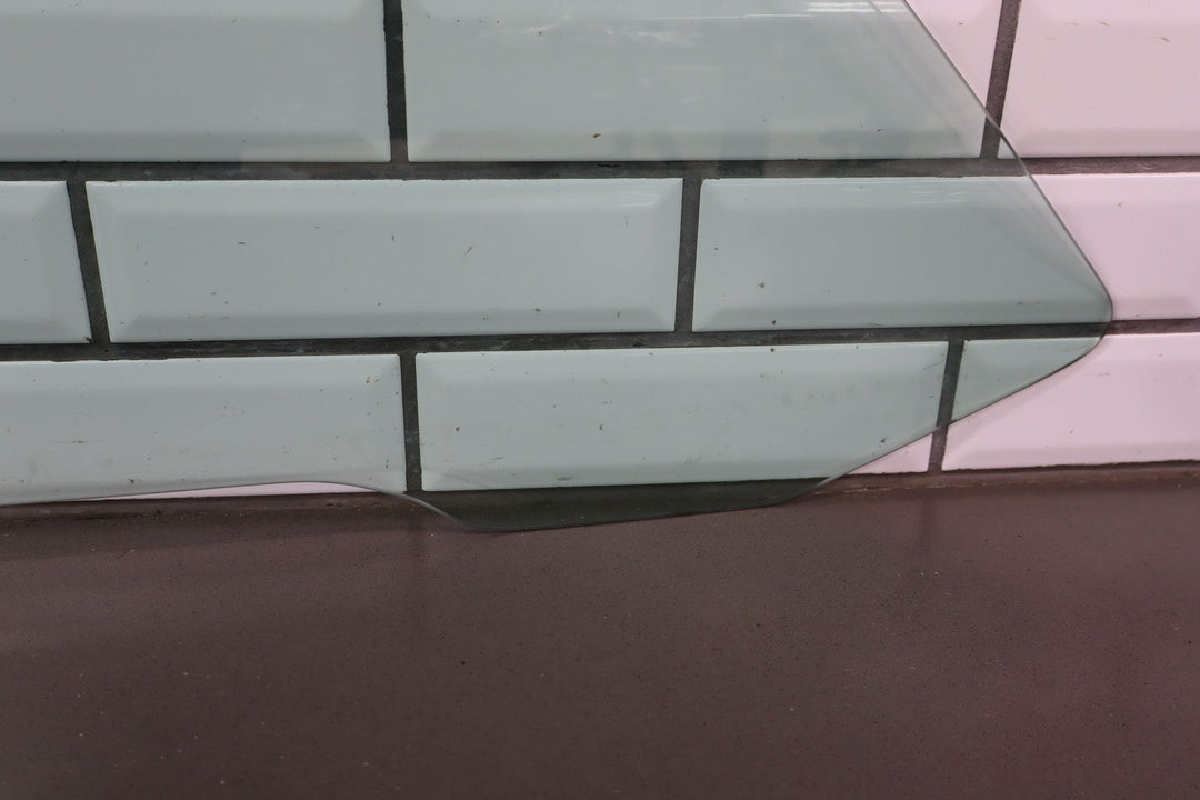 2005 - 2013 Chevy Corvette C6 Right Passenger Door Window Glass Only