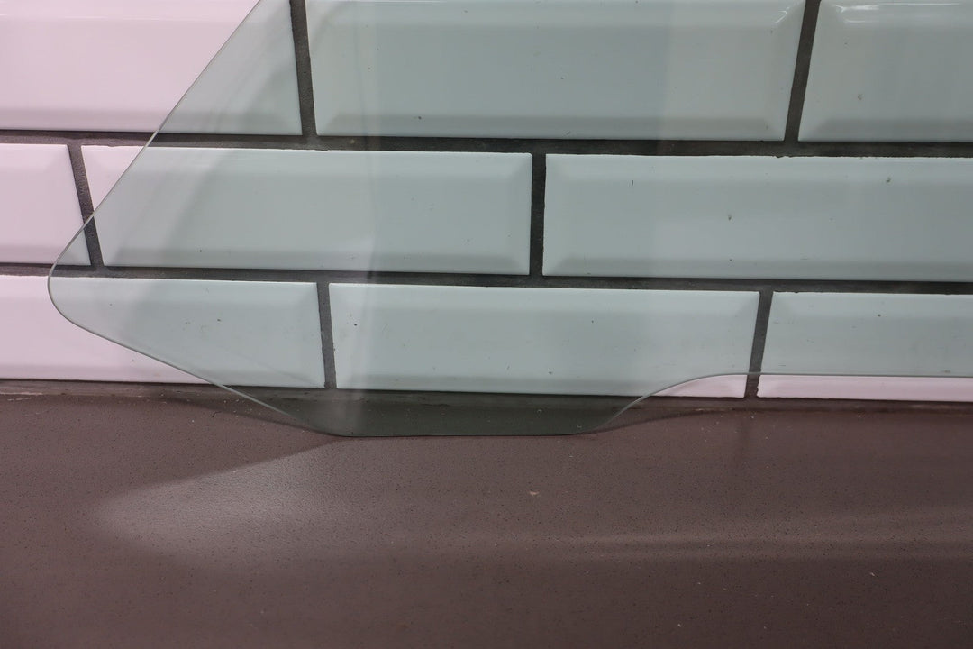 2005 - 2013 Chevy Corvette C6 Right Passenger Door Window Glass Only