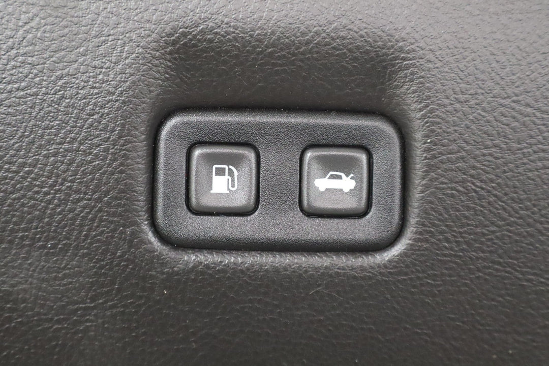 2005 - 2013 Corvette C6 Left Driver Knee Pad Bolster W/Buttons (Ebony 193)