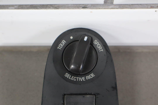 2005 C6 Corvette Console Mounted Suspension Control Switch Button