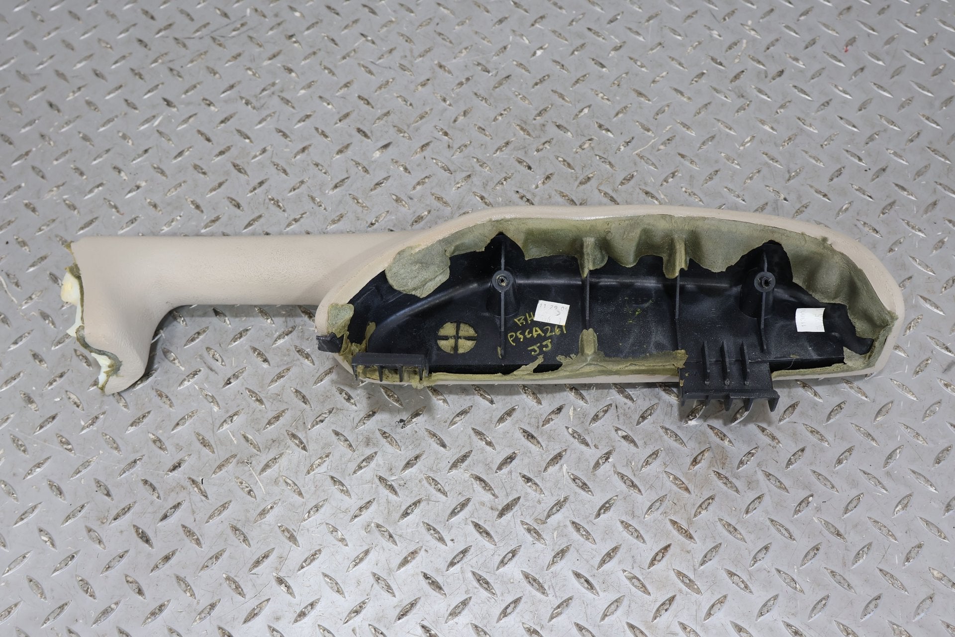 2005 Cadillac Escalade ESV- Armrest