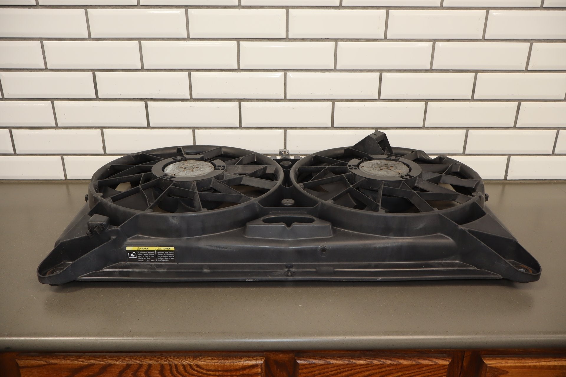 2005 Cadillac Escalade ESV Cooling Fan OEM