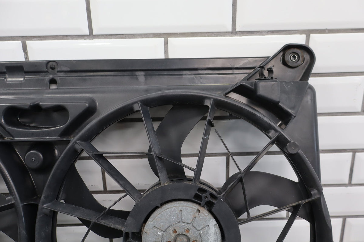 2005 Cadillac Escalade ESV Cooling Fan OEM