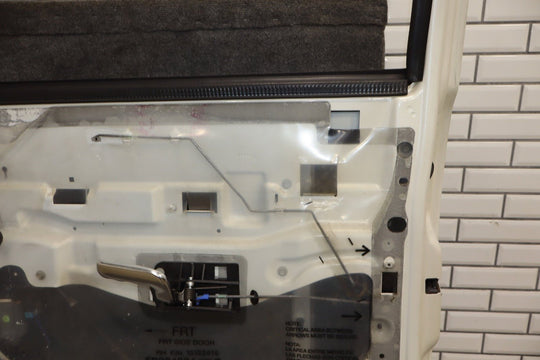 2005 Cadillac Escalade ESV Right Front Door White Diamond 98 15017224