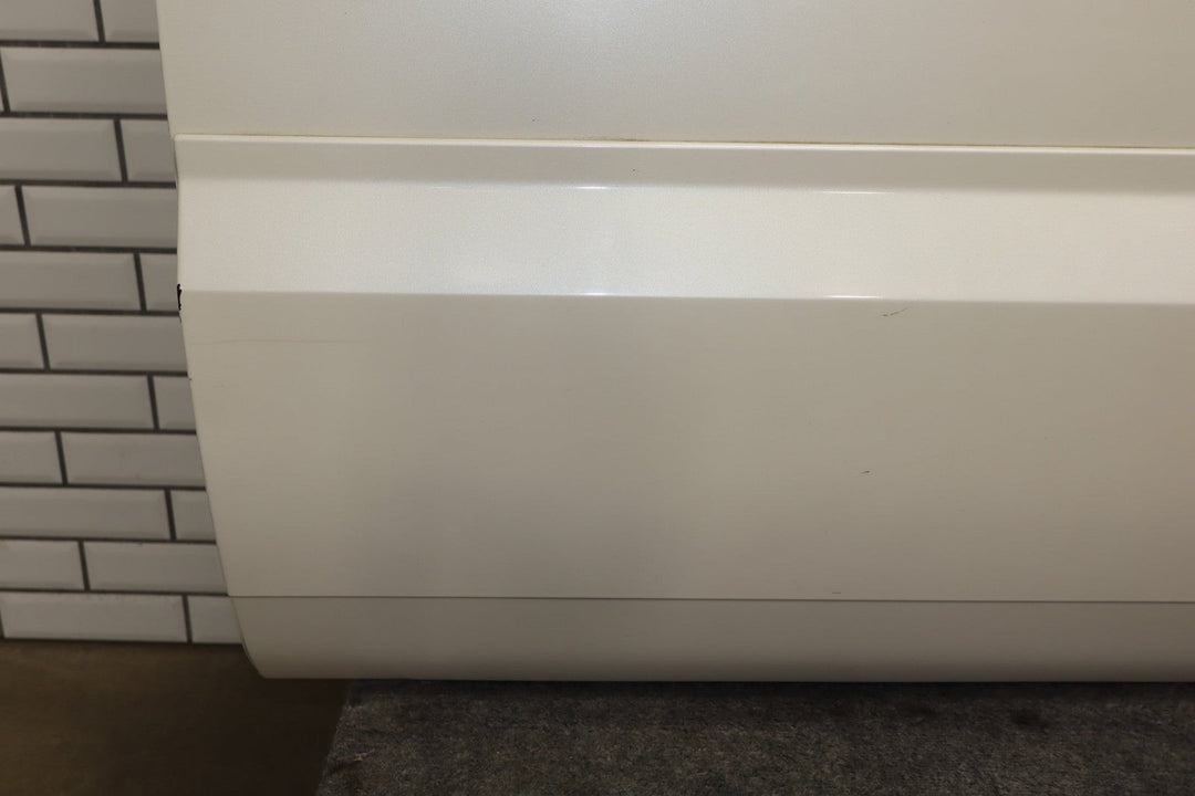 2005 Cadillac Escalade ESV Right Front Door White Diamond 98 15017224