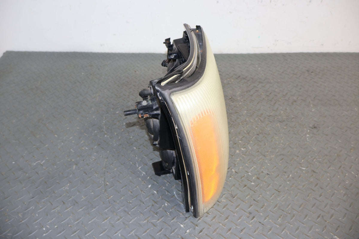 2005 Cadillac Escalade ESV- Right Headlamp