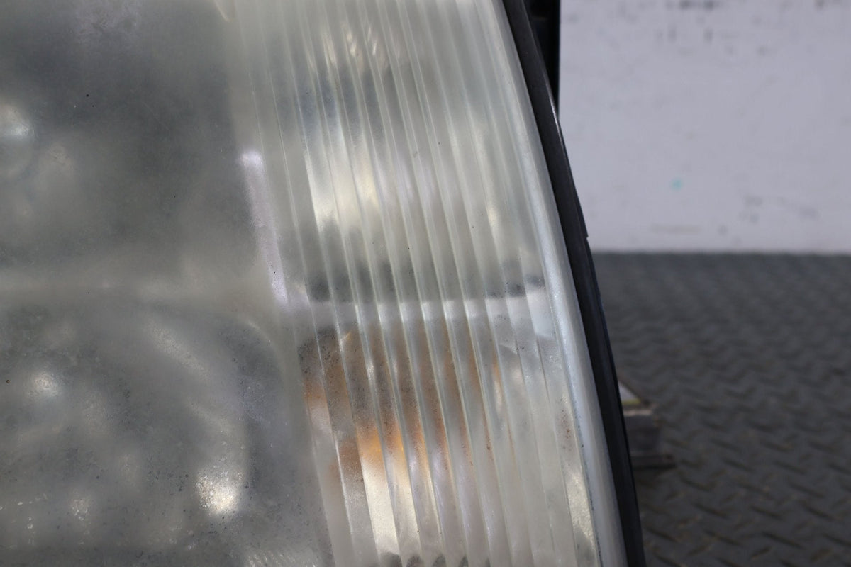 2005 Cadillac Escalade ESV- Right Headlamp