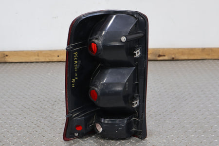 2005 Cadillac Escalade ESV- Right Tail Light