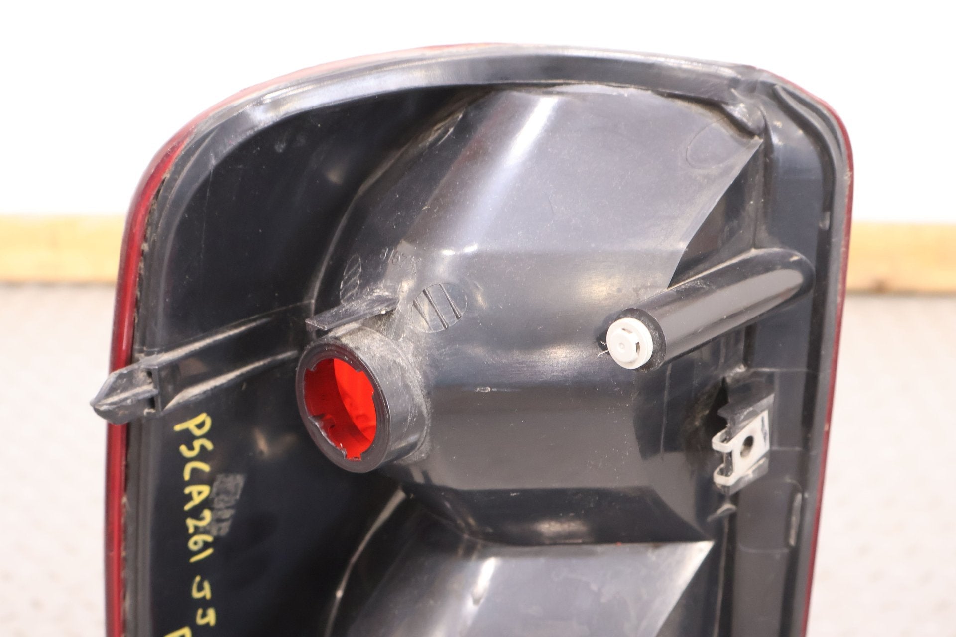 2005 Cadillac Escalade ESV- Right Tail Light