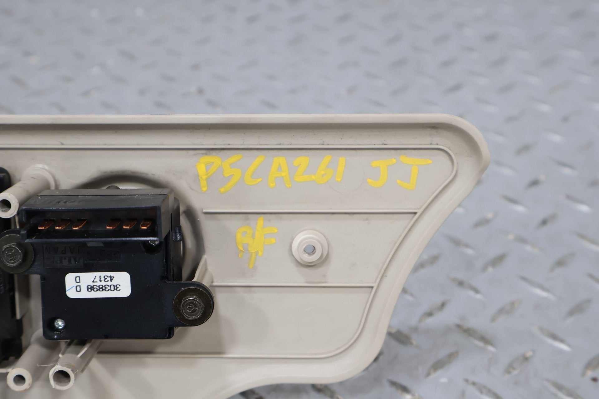 2005 Cadillac Escalade ESV- Seat Switch