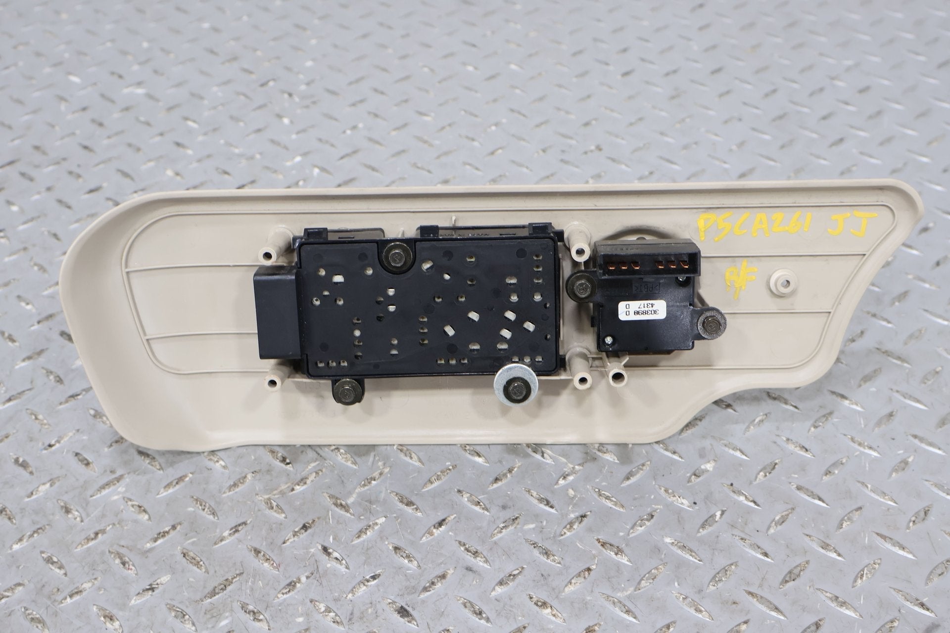 2005 Cadillac Escalade ESV- Seat Switch