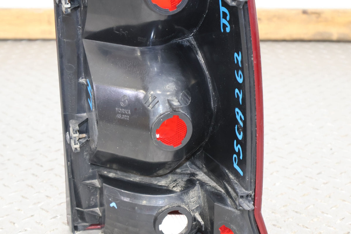 2005 Cadillac Escalade ESV- TAIL LIGHT ASSEMBLY