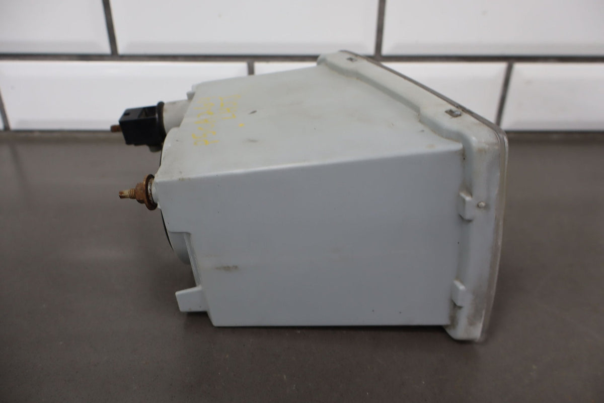 2005 Cadillac XLR- FOG/MARK/PARK/TURN LIGHT/LAMP
