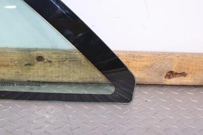2005 Cadillac XLR- QUARTER GLASS/WINDOW