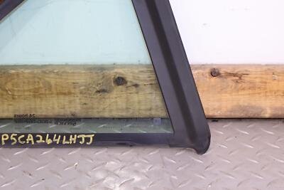2005 Cadillac XLR- QUARTER GLASS/WINDOW