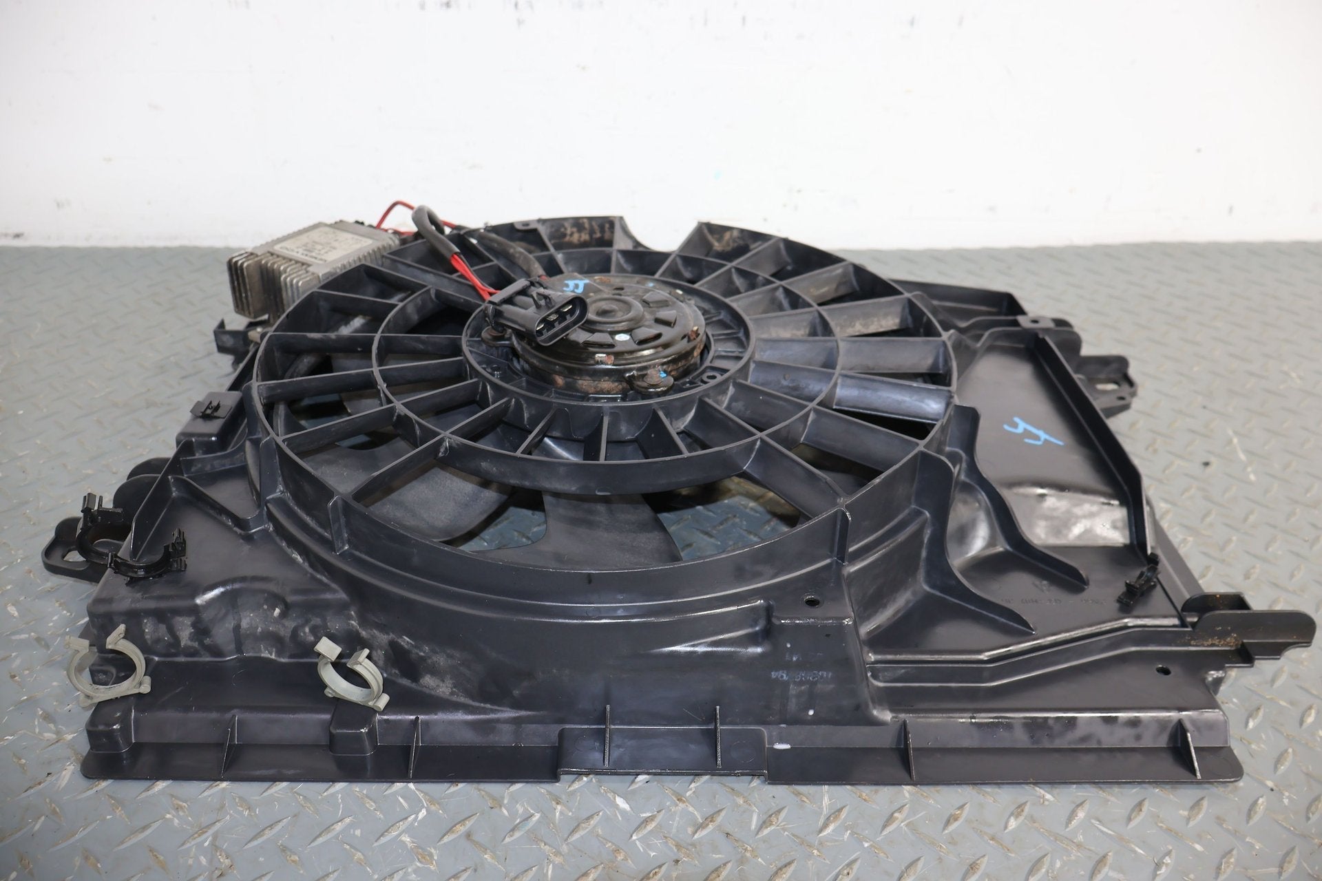 2005 Cadillac XLR- Radiator Fan Motor