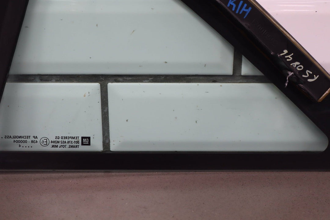 2005 Cadillac XLR Right Quarter Window *No Hinge*