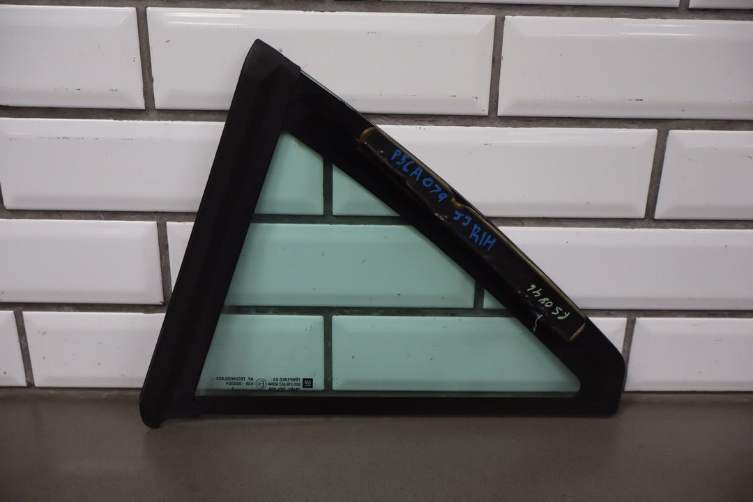 2005 Cadillac XLR Right Quarter Window *No Hinge*