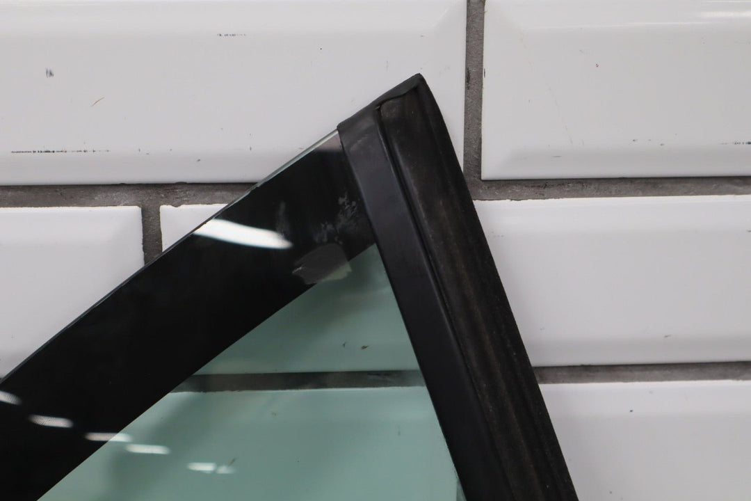 2005 Cadillac XLR Right Quarter Window *No Hinge*