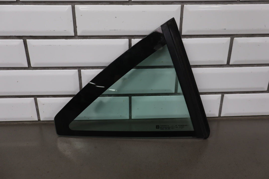 2005 Cadillac XLR Right Quarter Window *No Hinge*