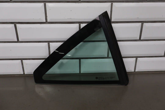 2005 Cadillac XLR Right Quarter Window *No Hinge*