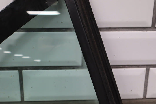 2005 Cadillac XLR Right Quarter Window *No Hinge*