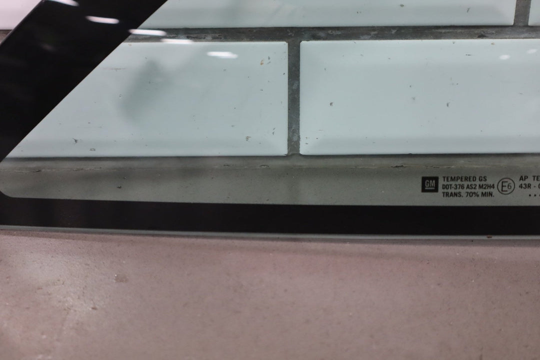 2005 Cadillac XLR Right Quarter Window *No Hinge*