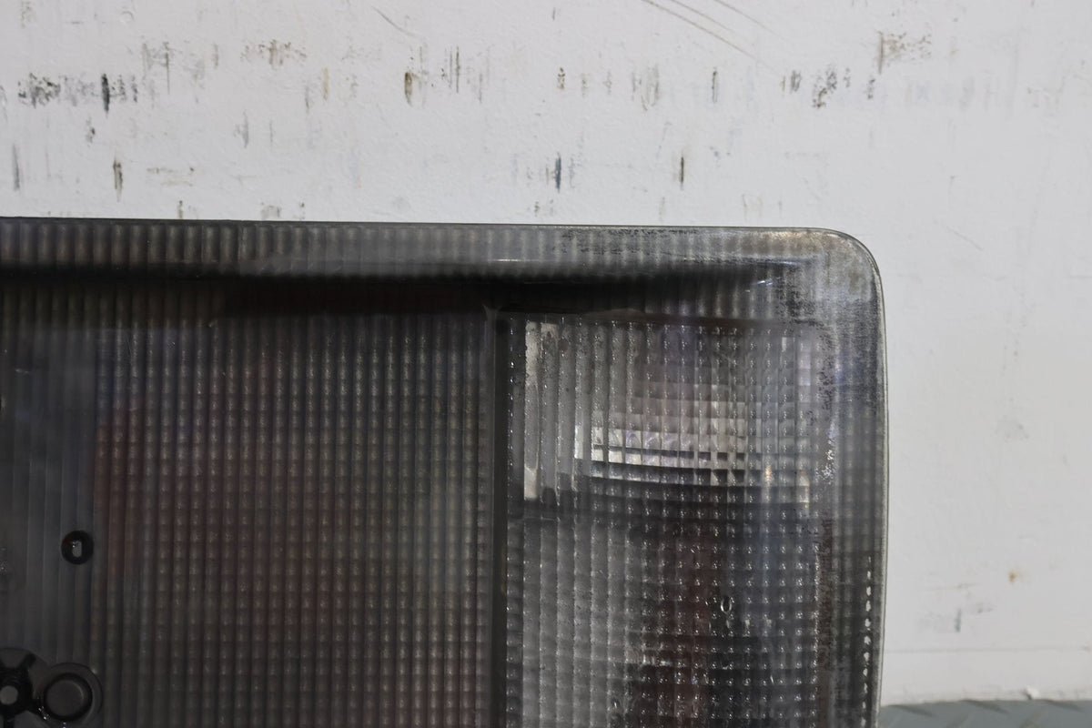 2005 Cadillac XLR- Tail Finish Panel