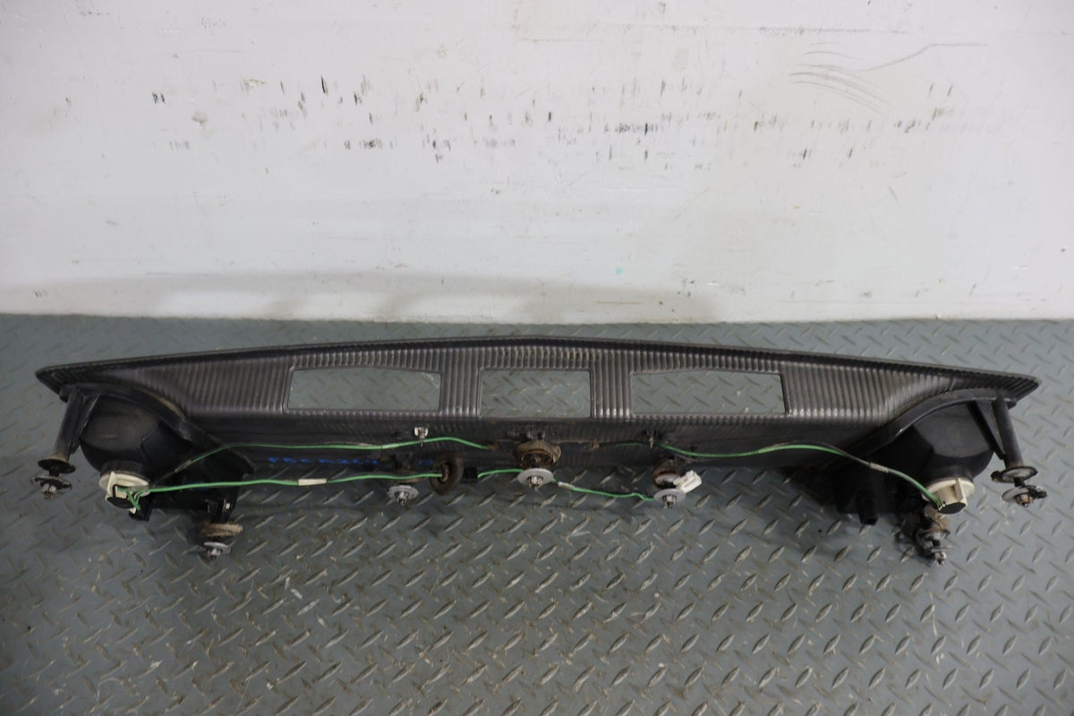 2005 Cadillac XLR- Tail Finish Panel