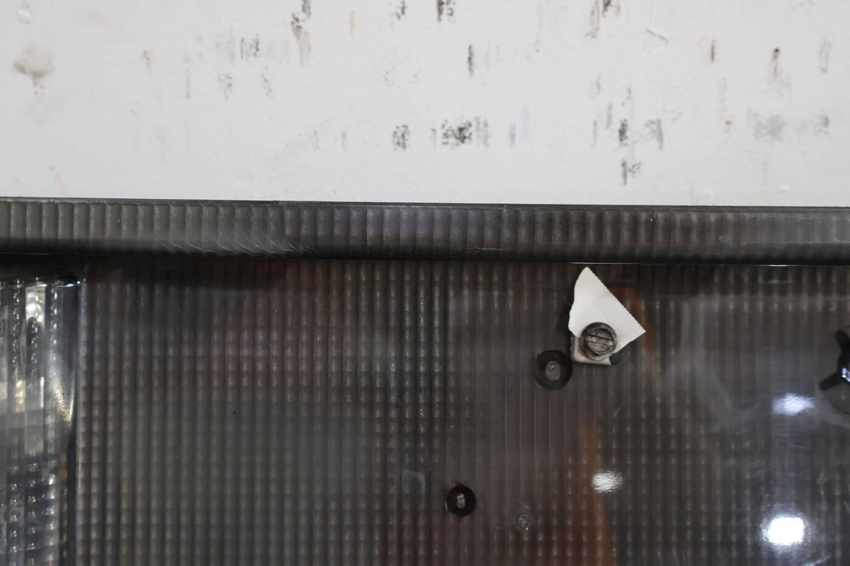 2005 Cadillac XLR- Tail Finish Panel