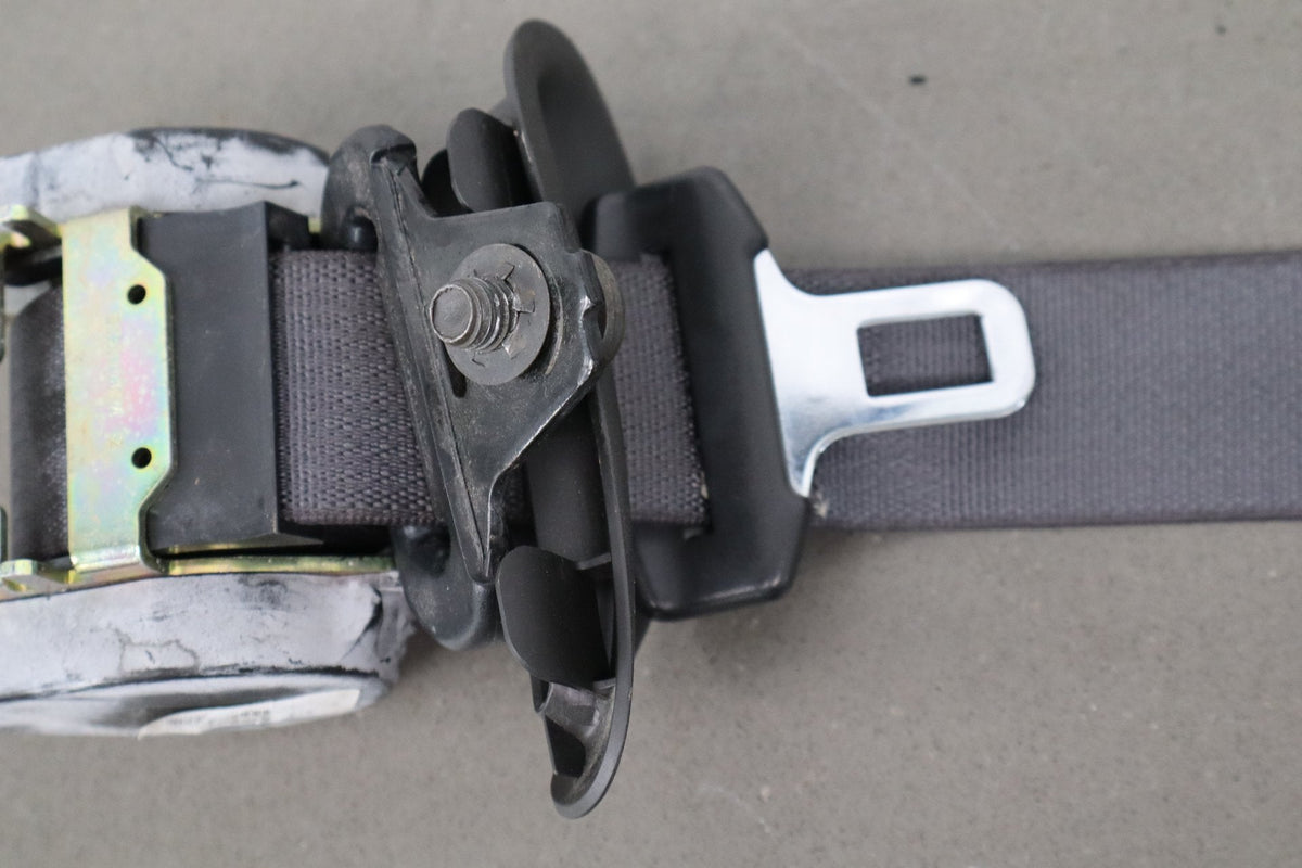 2005 Chevrolet Corvette C6 Coupe Passenger Seat Belt Retractor Black