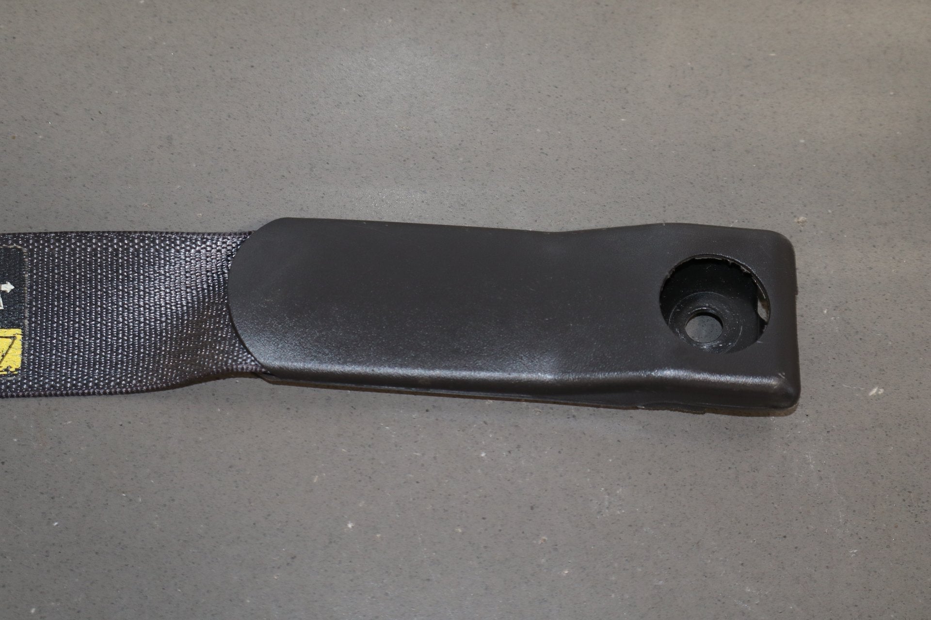 2005 Chevrolet Corvette C6 Coupe Passenger Seat Belt Retractor Black