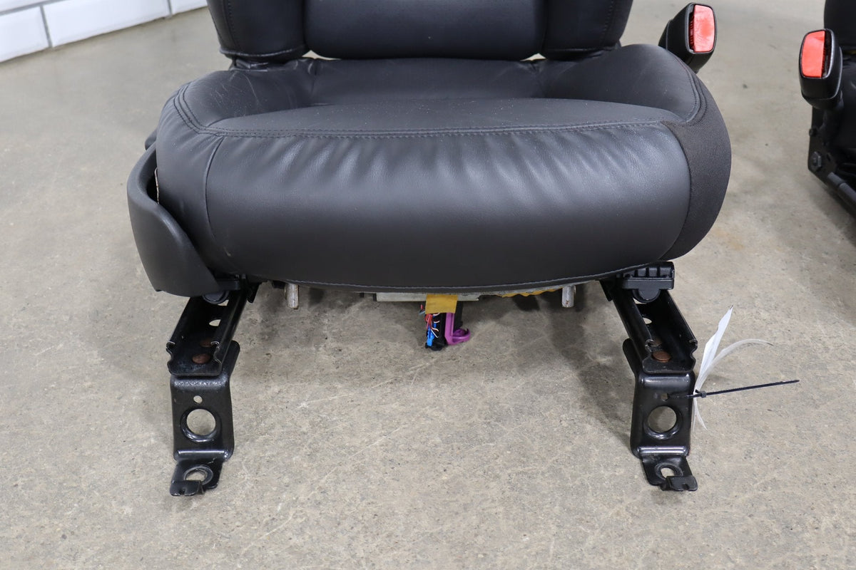 2005 Chevrolet Corvette C6 Leather Sport Seat Set Black 193