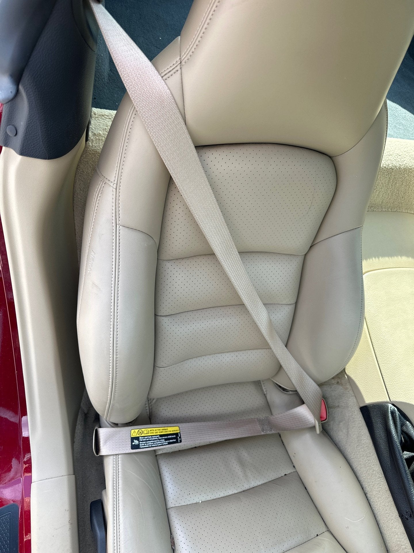 2005 Chevrolet Corvette- Front Seat Belt