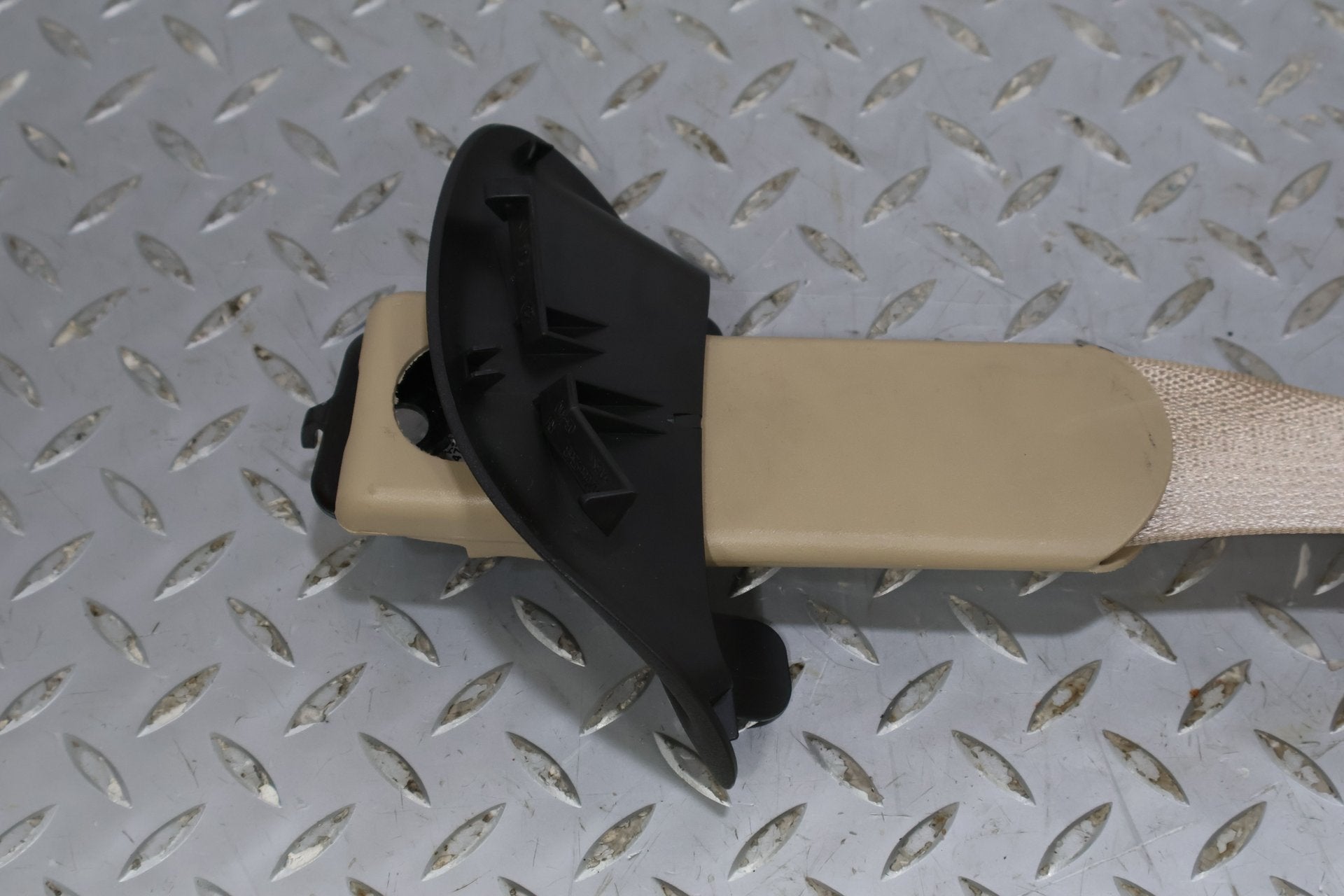 2005 Chevrolet Corvette- Front Seat Belt