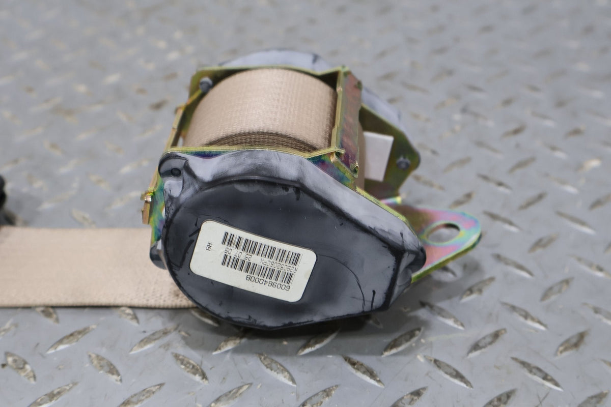 2005 Chevrolet Corvette- Front Seat Belt