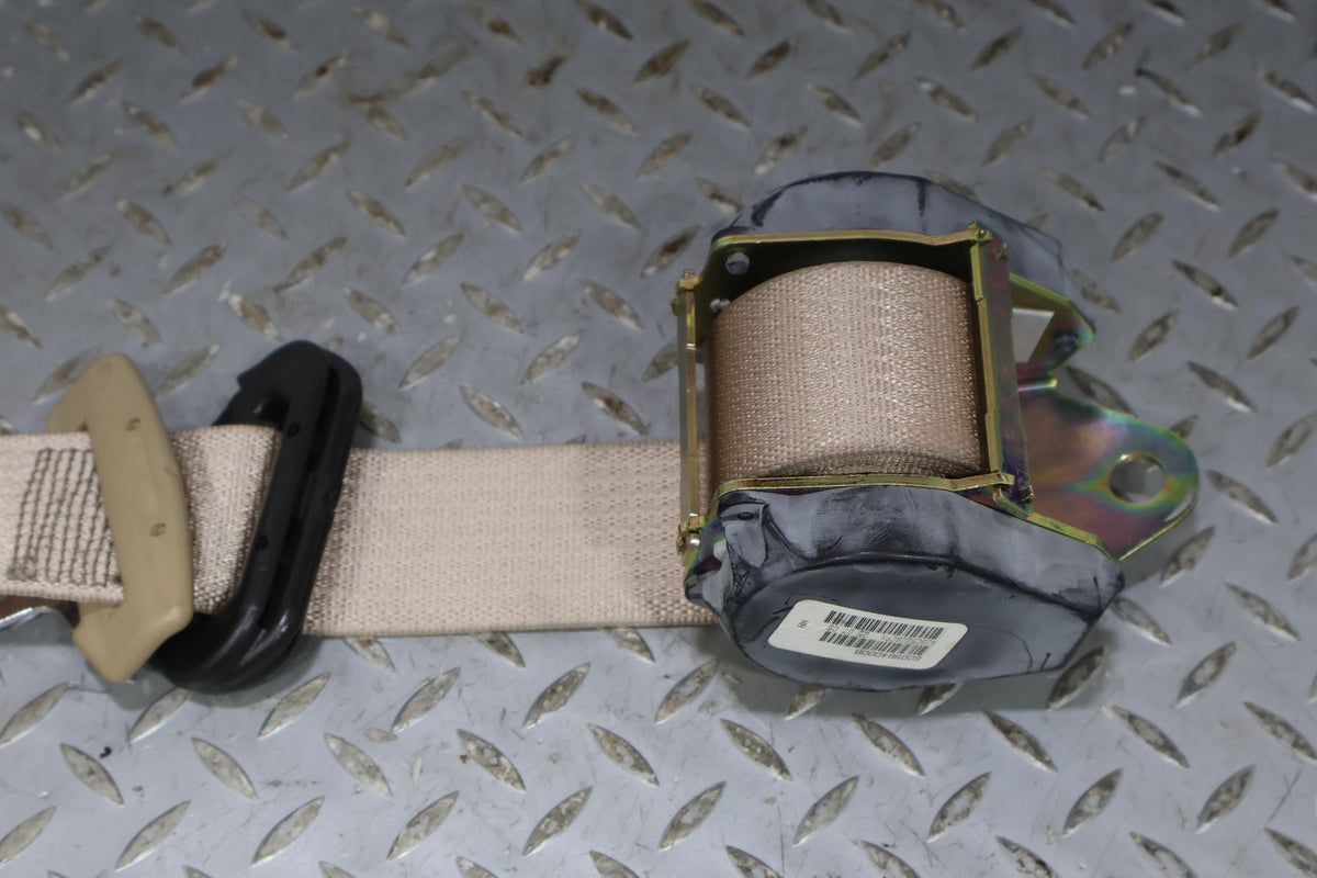 2005 Chevrolet Corvette- Front Seat Belt