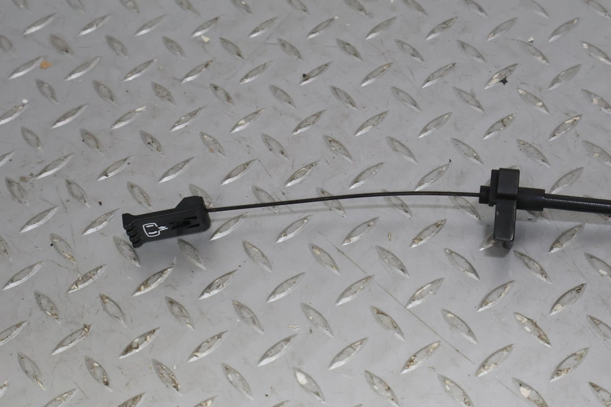2005 Chevrolet Corvette- Left Front Door Latch