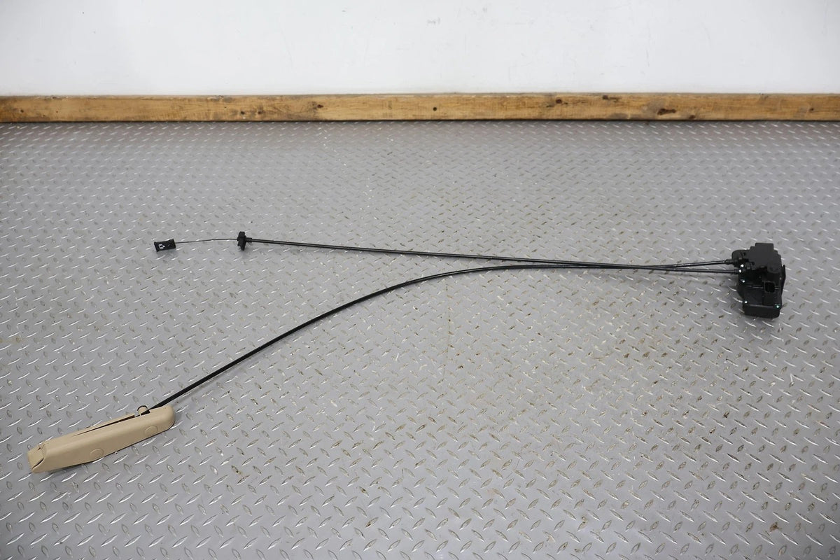 2005 Chevrolet Corvette- Left Front Door Latch
