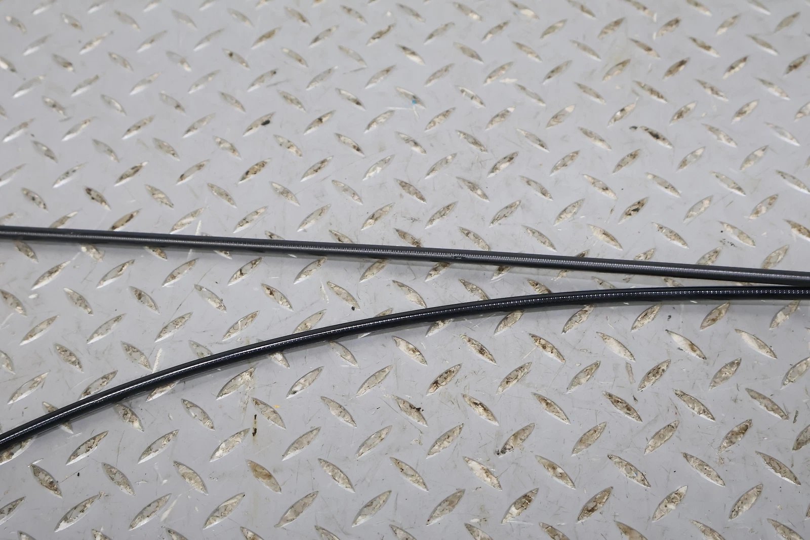 2005 Chevrolet Corvette- Left Front Door Latch