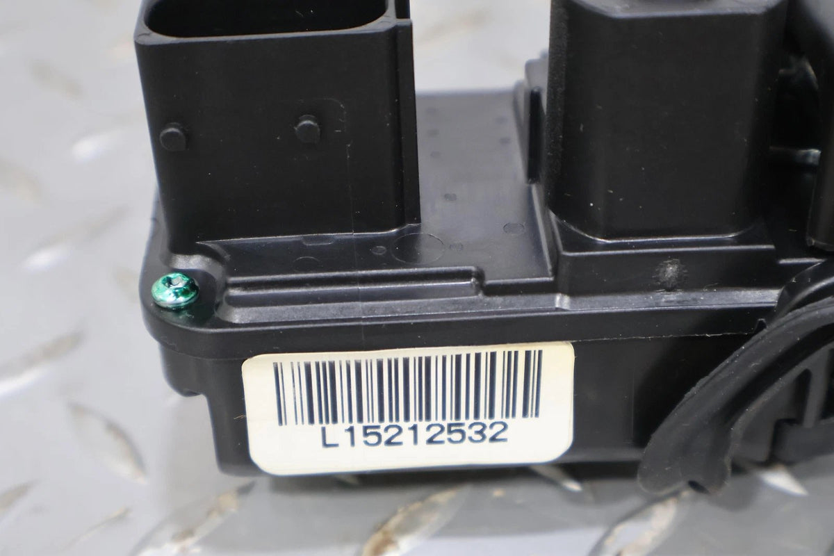 2005 Chevrolet Corvette- Left Front Door Latch
