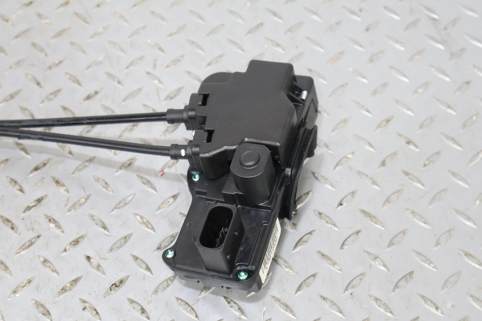 2005 Chevrolet Corvette- Left Front Door Latch