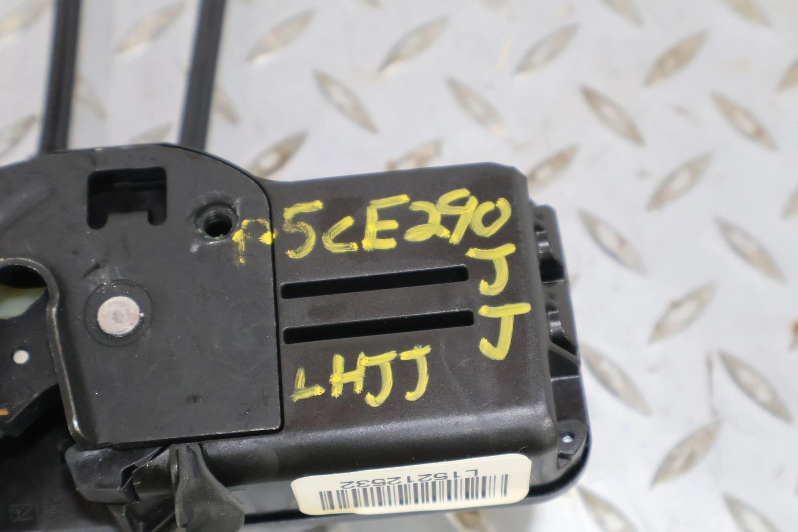 2005 Chevrolet Corvette- Left Front Door Latch