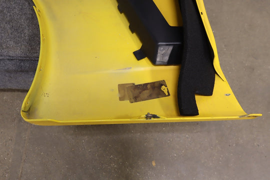 2005 Chevrolet Corvette Right Fender Base Millenium Yellow 79 25938078