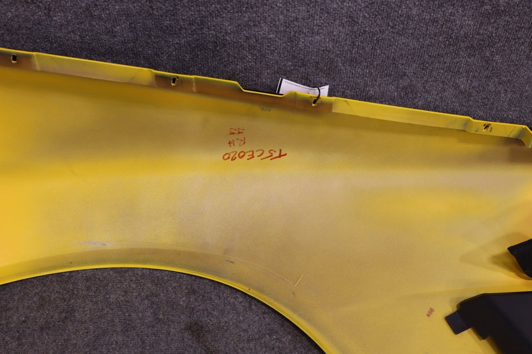 2005 Chevrolet Corvette Right Fender Base Millenium Yellow 79 25938078
