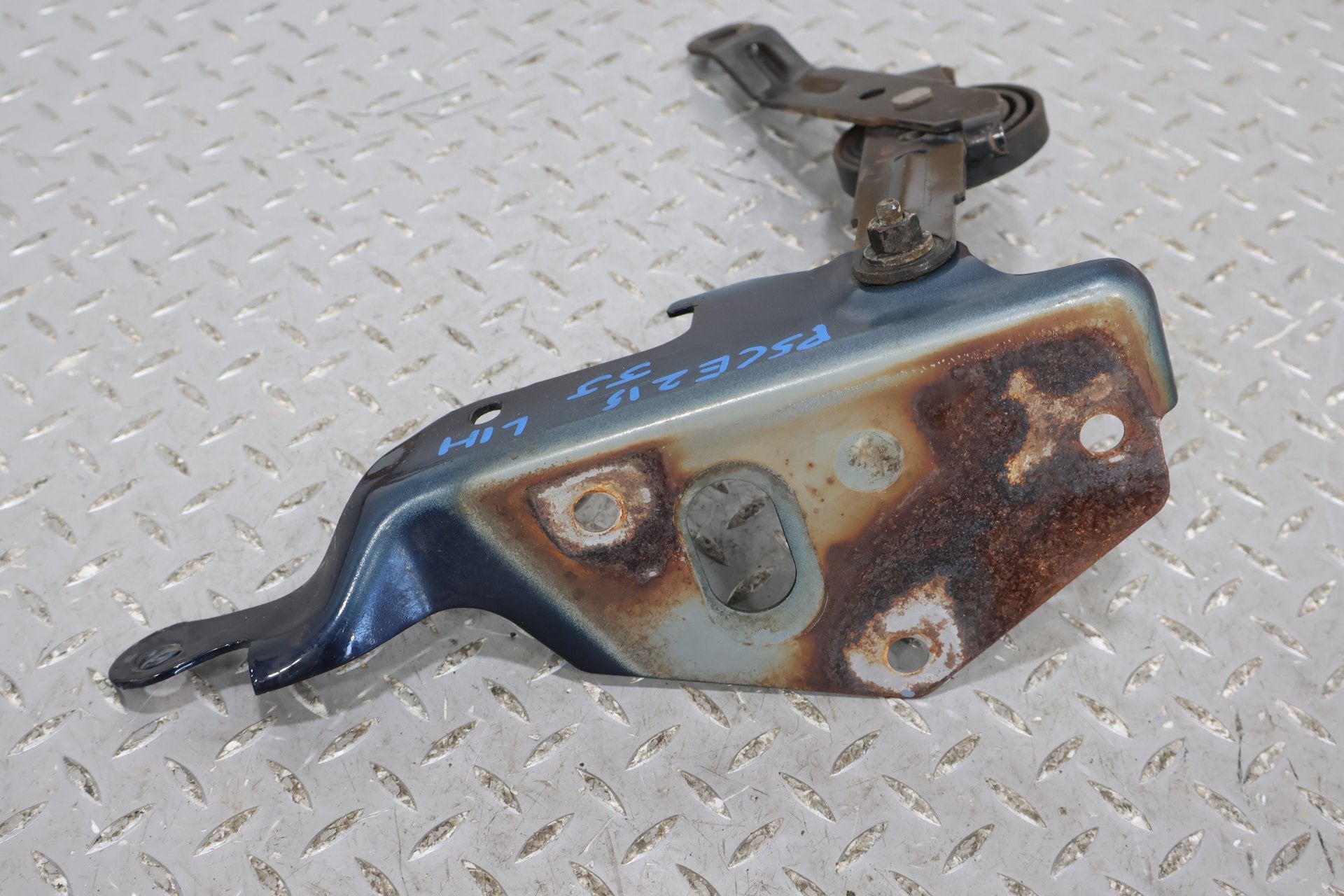 2005 Chevrolet Silverado 1500- Hood Hinge