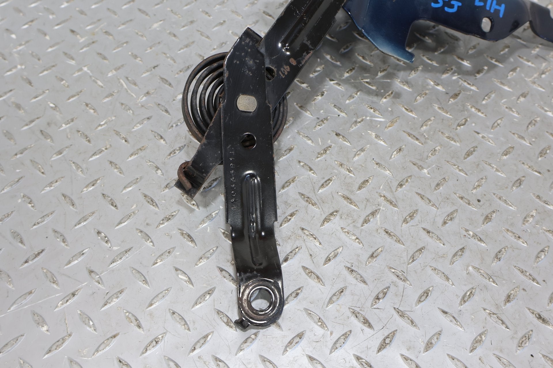 2005 Chevrolet Silverado 1500- Hood Hinge