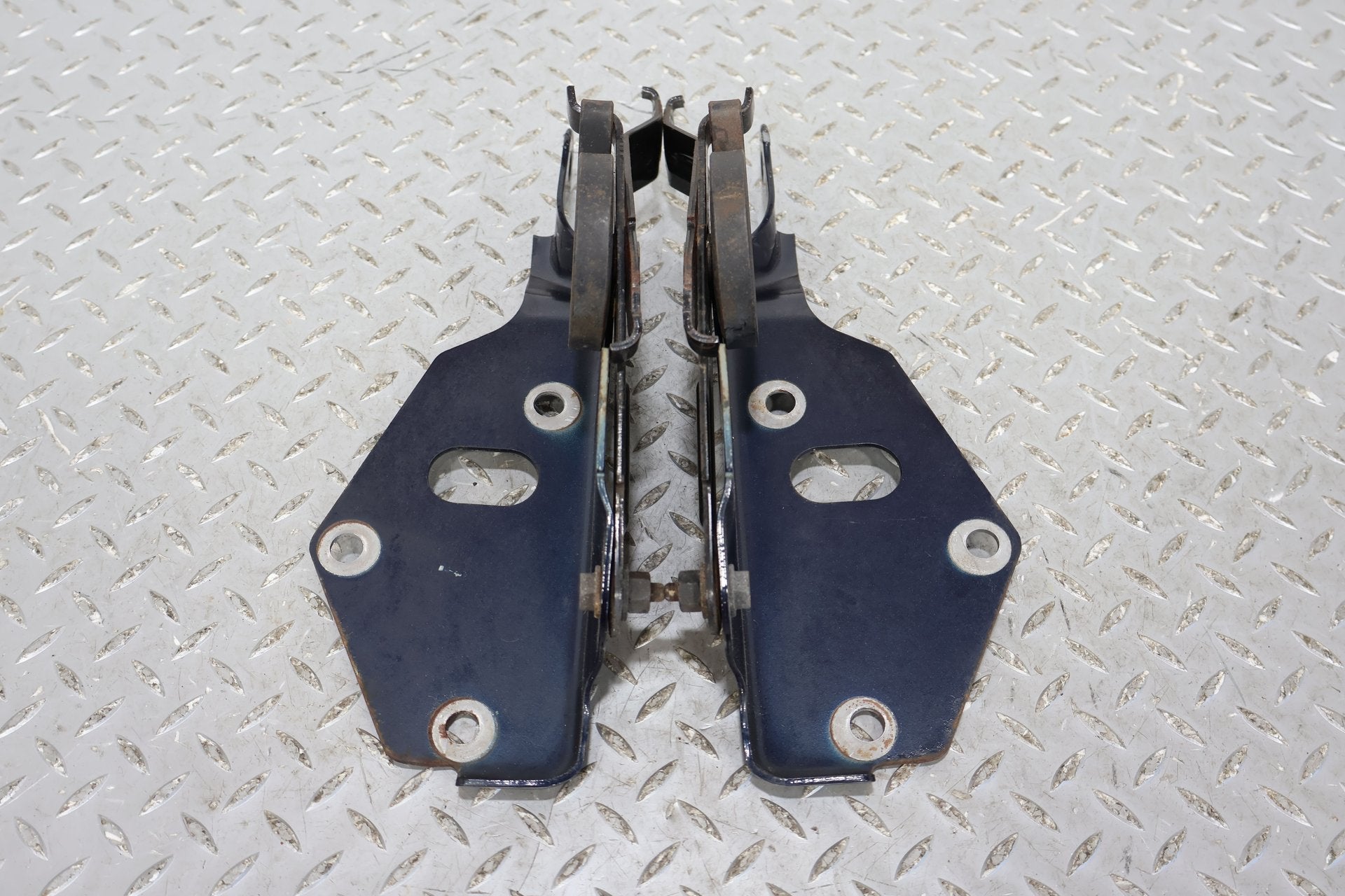 2005 Chevrolet Silverado 1500- Hood Hinge