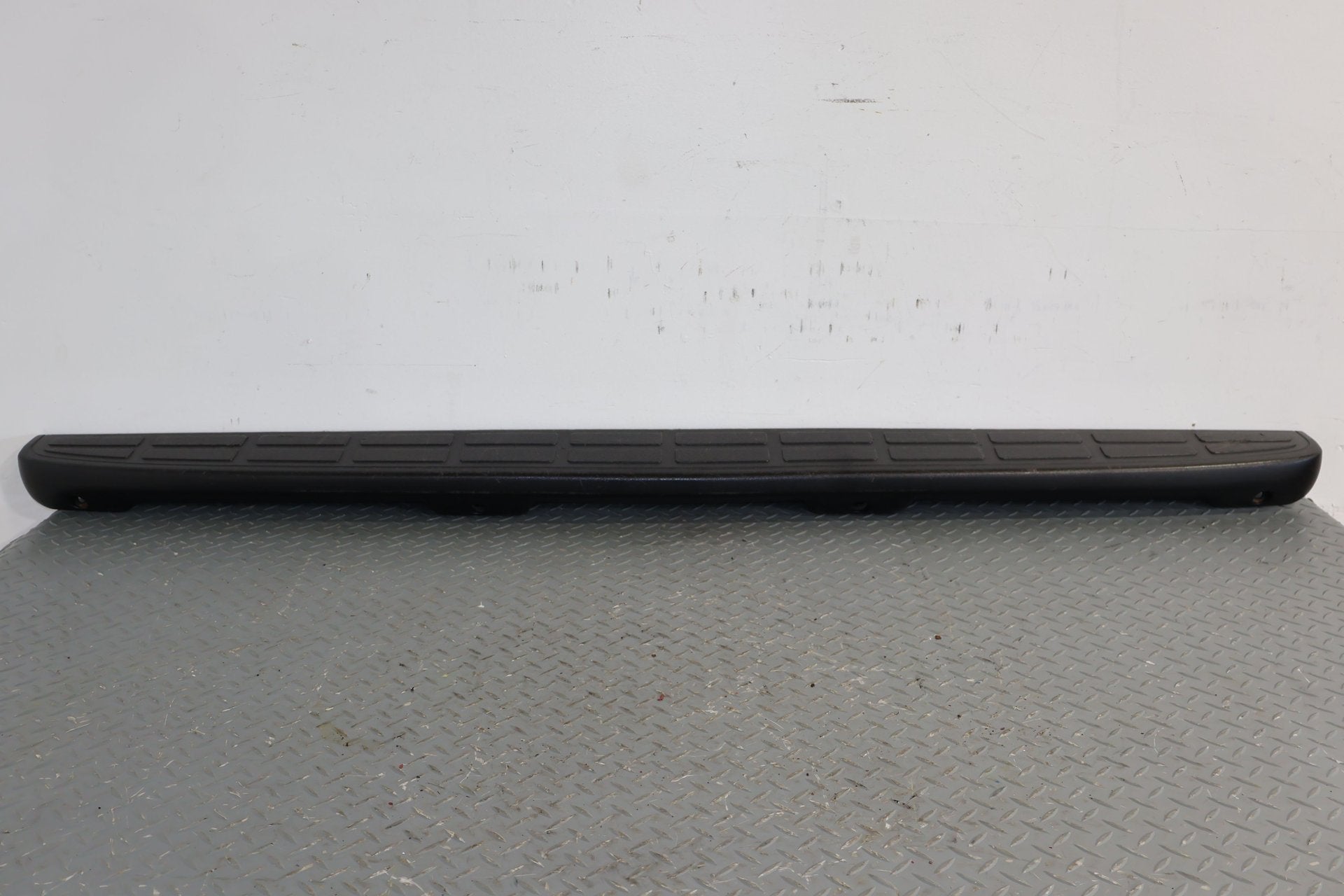 2005 Chevrolet Silverado 1500- Rear Spoiler