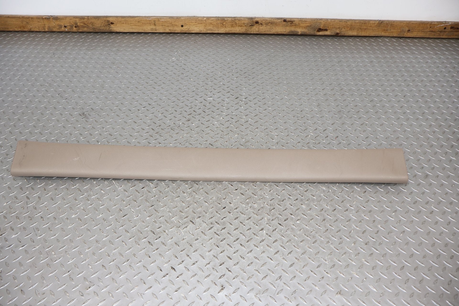 2005 Chevrolet Suburban 2500- Trim Panel
